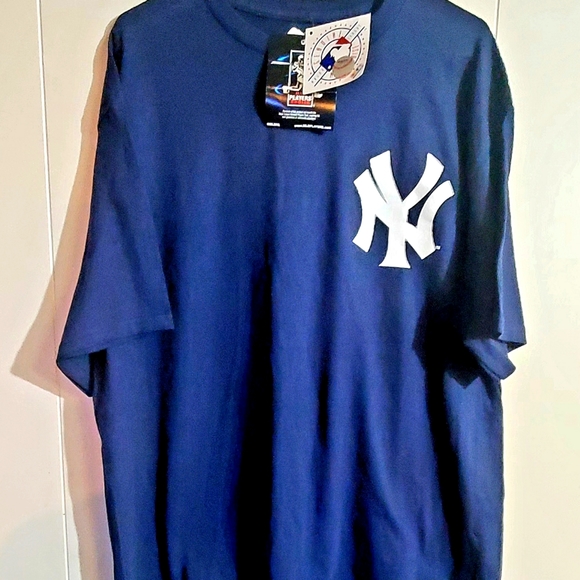 NWT NEW YORK YANKEES MARIANO RIVERA JERSEY T SHIRT. MENS Sz:XL BY MAJESTIC #42 - Picture 1 of 10